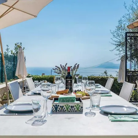 Villa Sleeps 8 Pool Air Con Wifi Vallauris