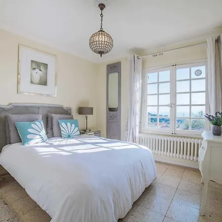 Sleeps 8 Pool Air Con Wifi Villa